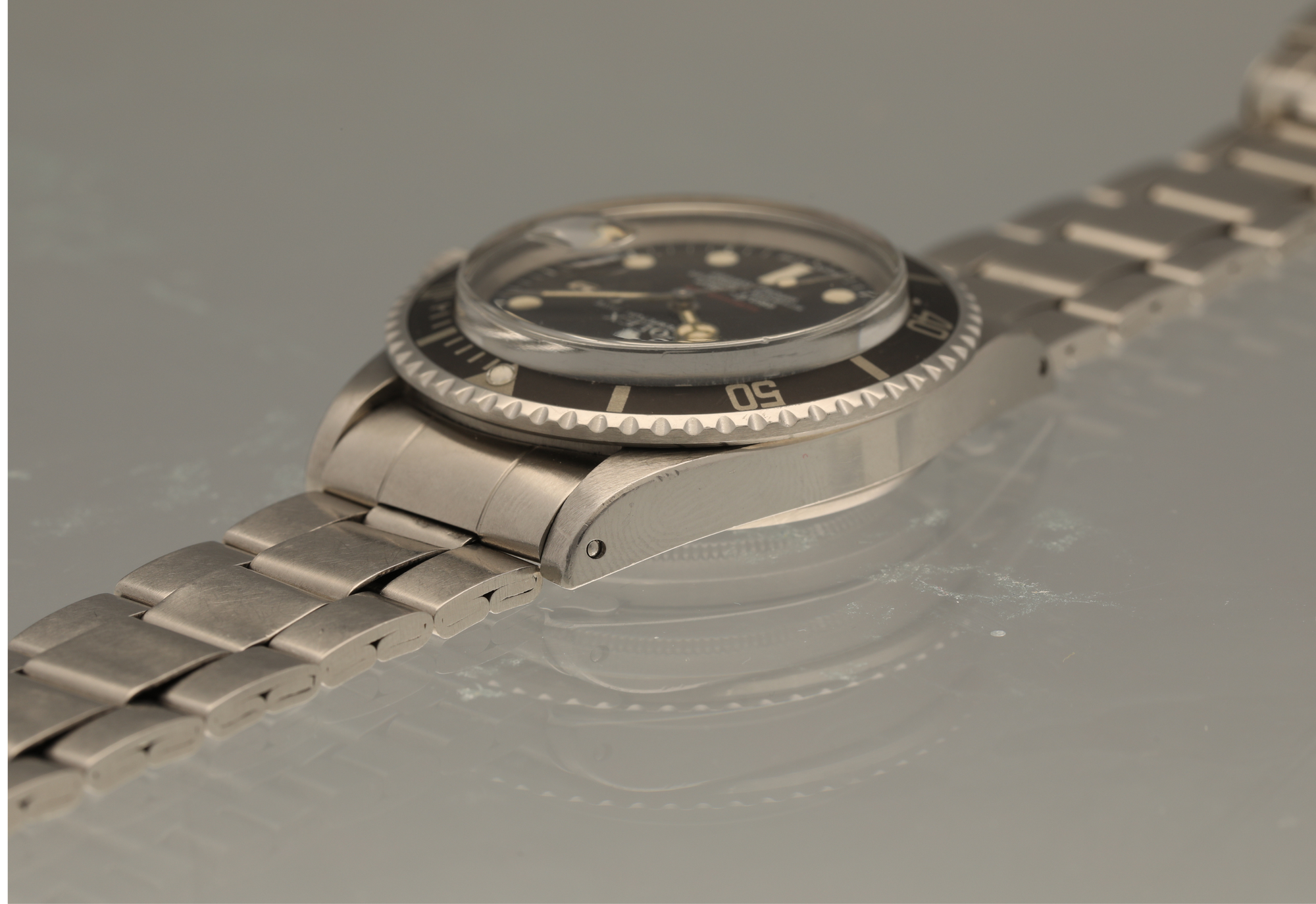 for cream lovers only - Red 1680 Submariner date