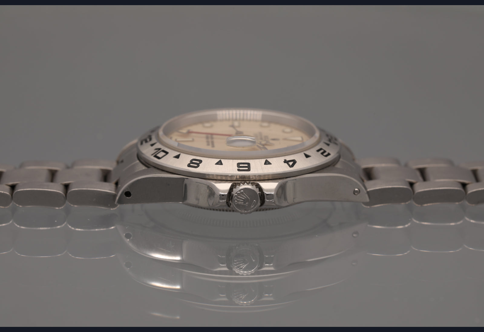 Smooth Cream Rail Dial 16550 1984