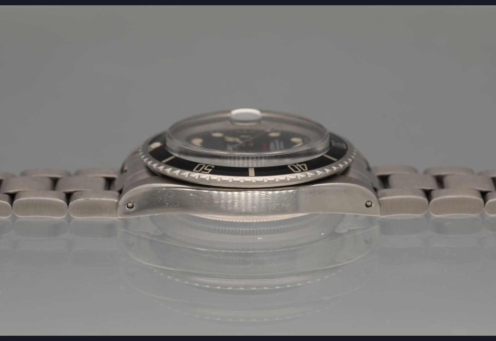 1975 Red Sub Cream Patina