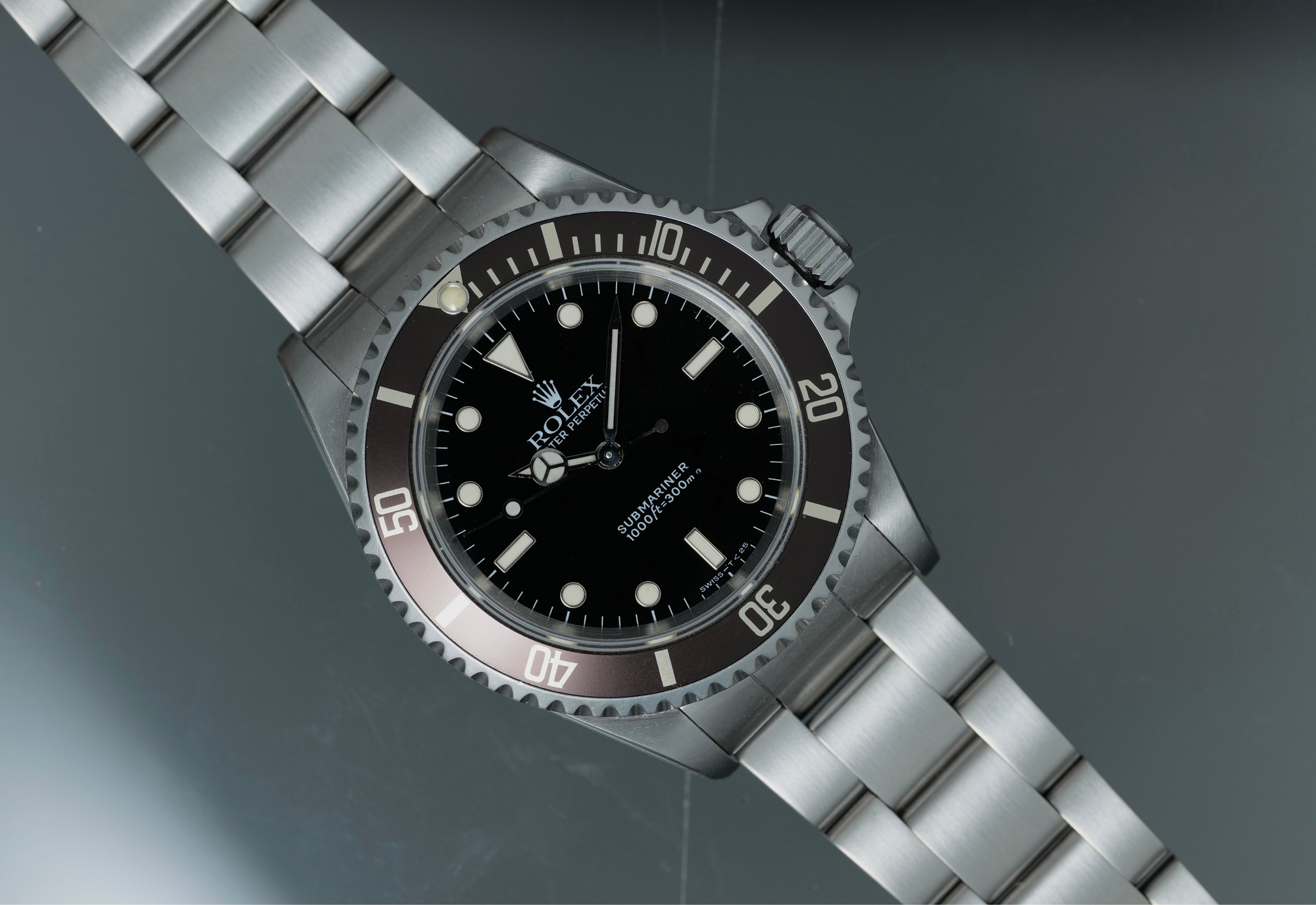 14060 Sharp looking non date sub brown bezel