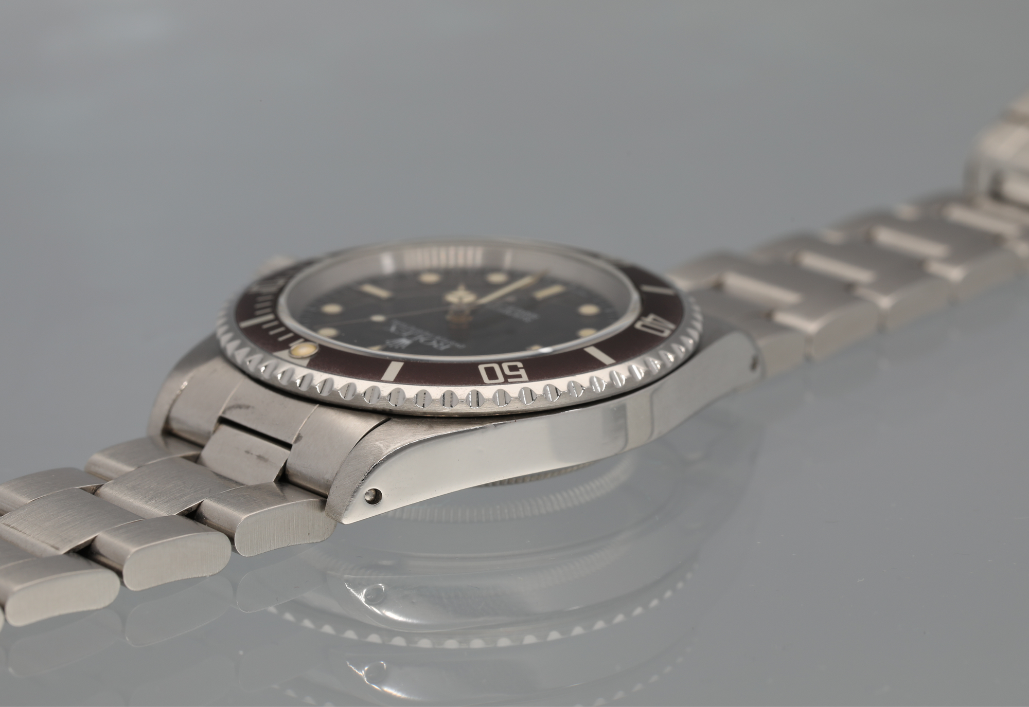 14060 Heavy Cream Patina / Brown Bezel