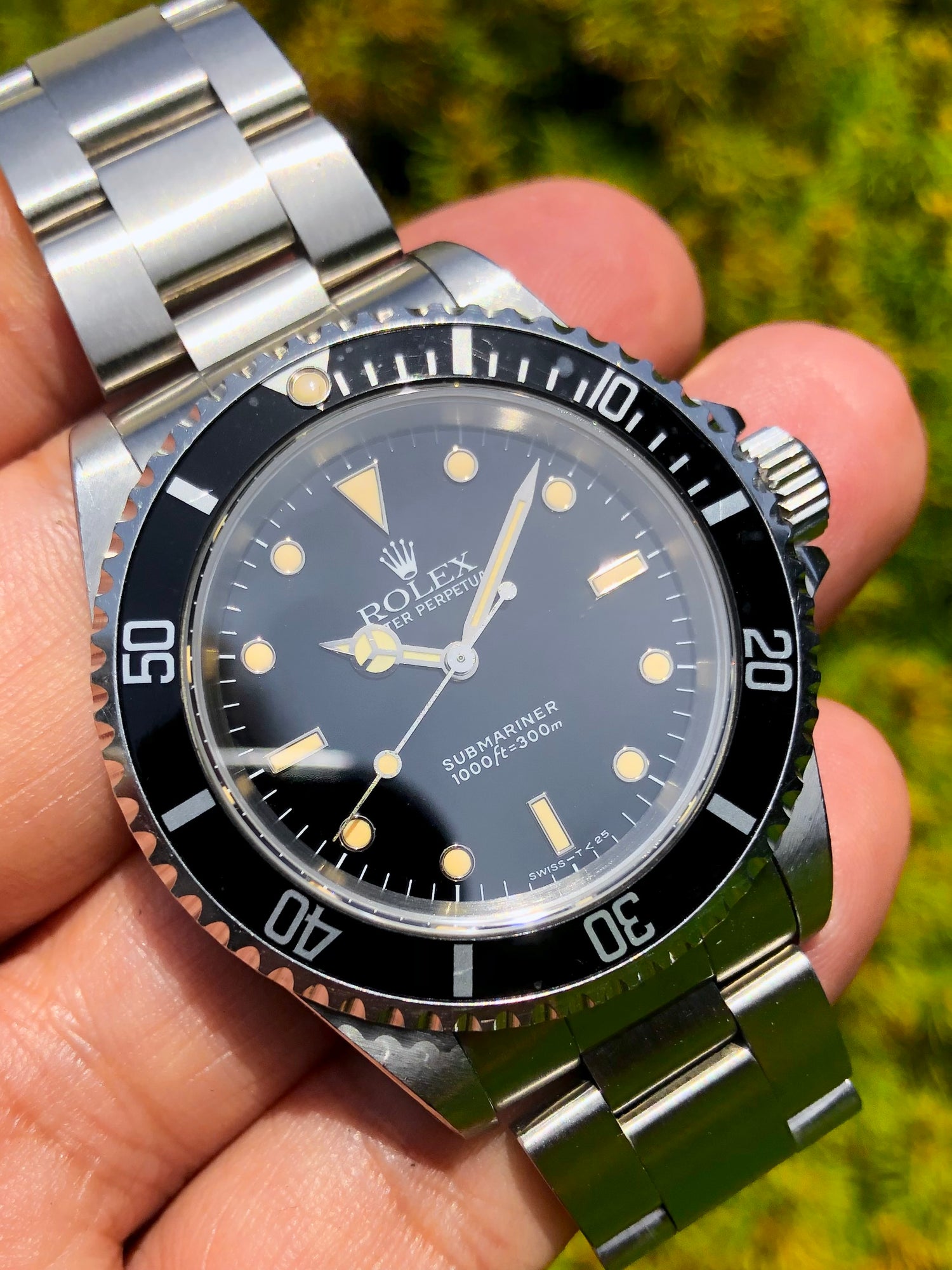 Super Sharp 14060 Neovintage Non-Date Submariner with heavy Patina Box and Papers incl