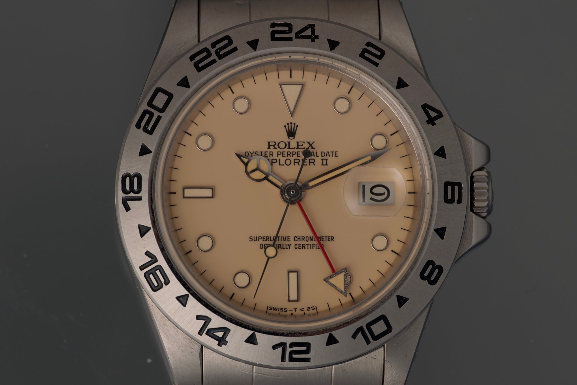 Smooth Cream Rail Dial 16550 1984