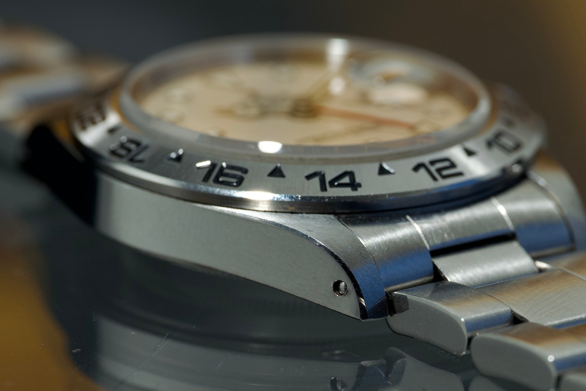 Smooth Cream Rail Dial 16550 1984