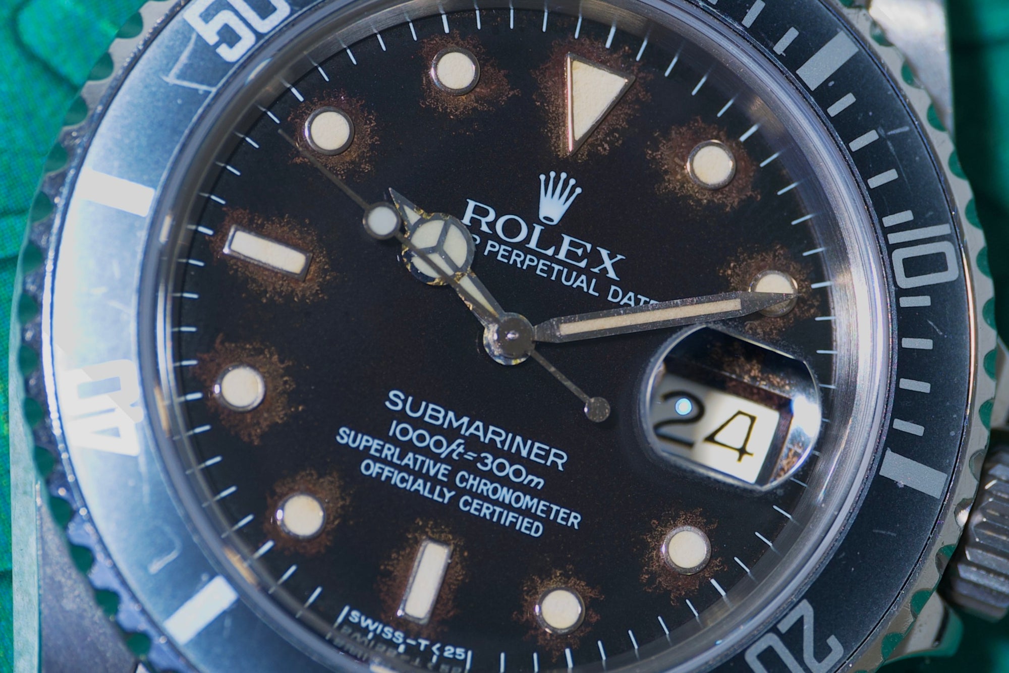 Rolex 16800 Submariner DATE Tropical from 1986