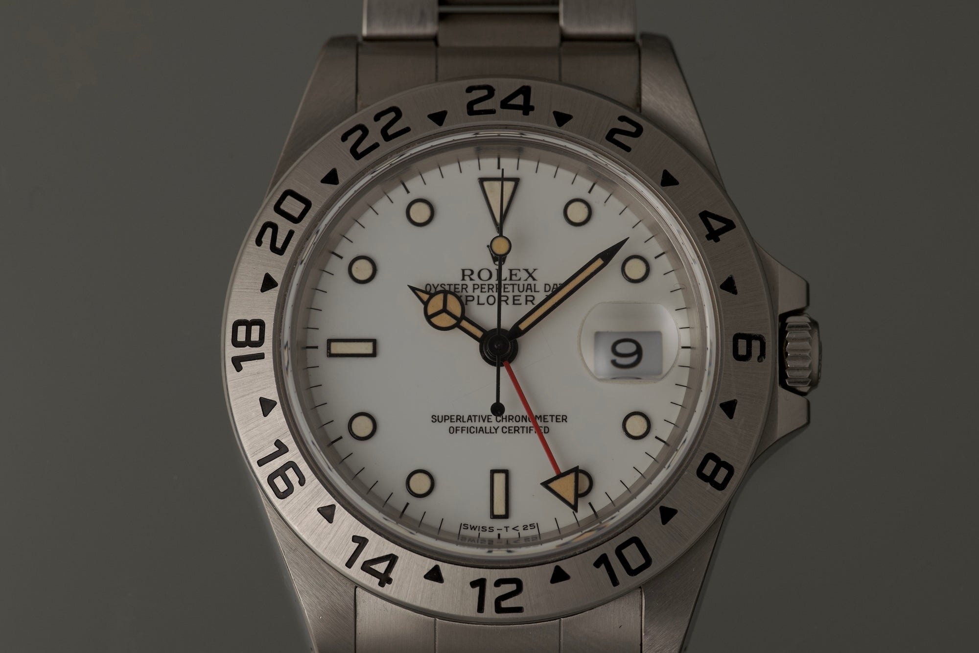 Polar Explorer 16570 from 1997 super sharp case