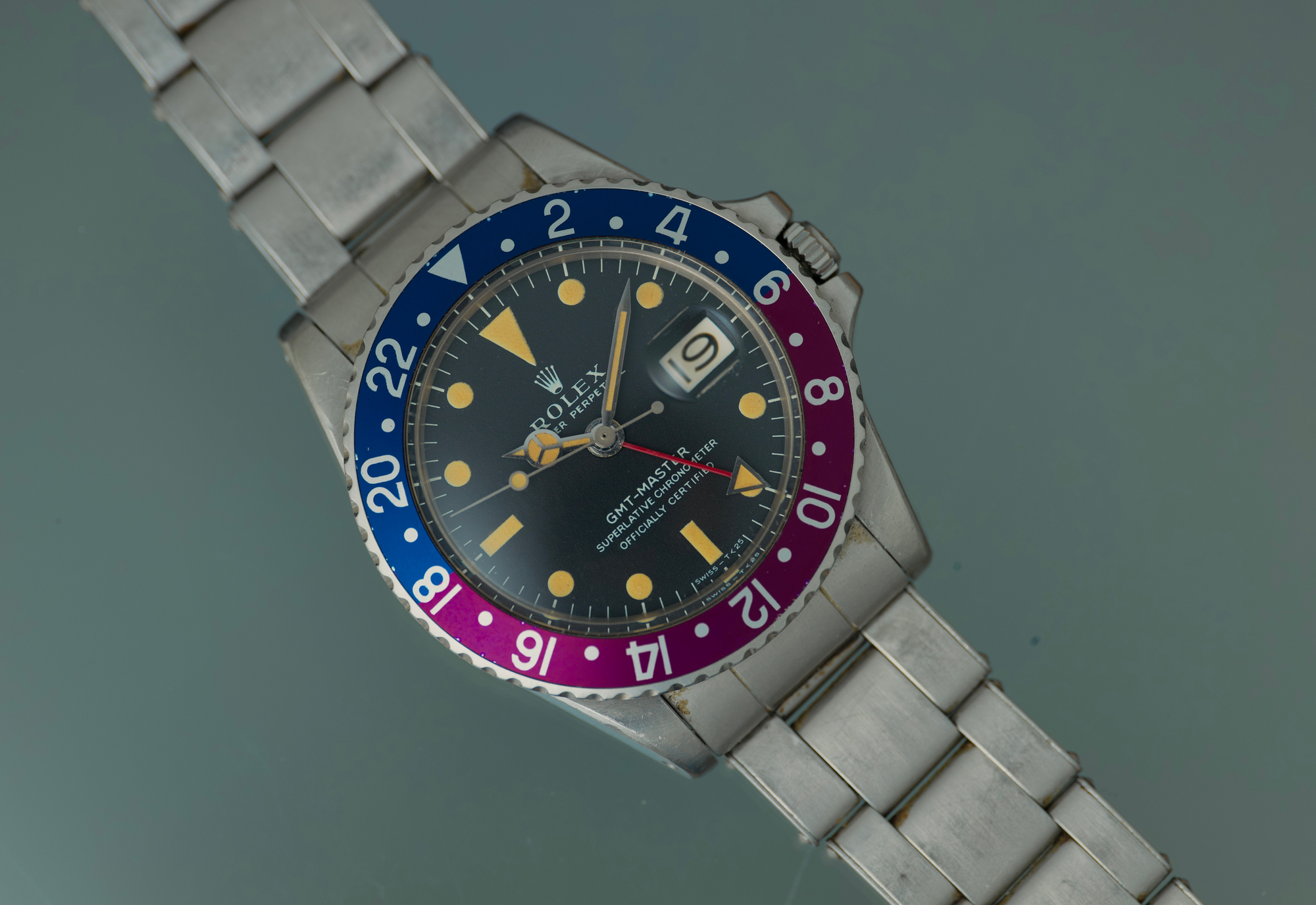 Super Grape Fuchsia 1675 unpolished