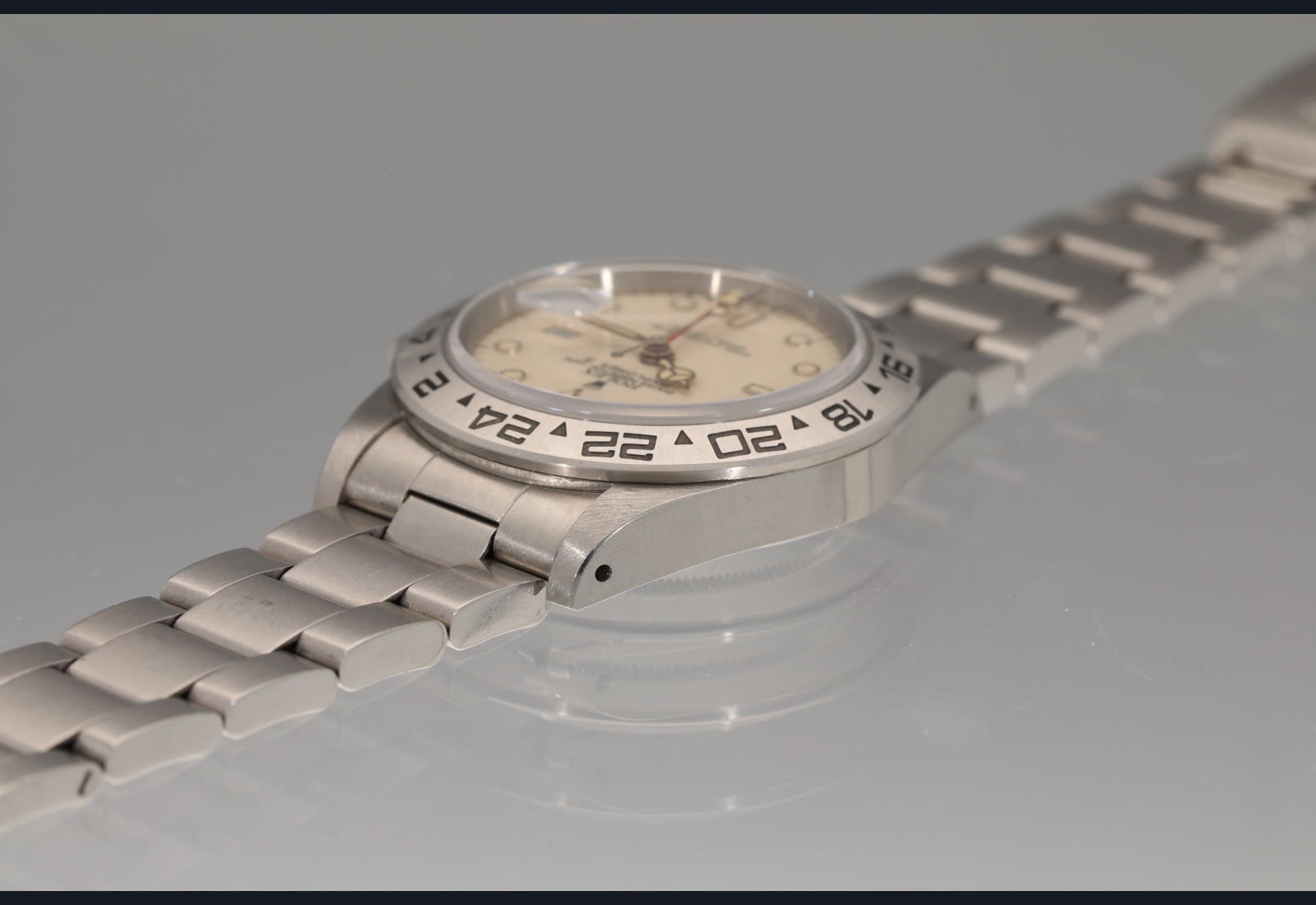 Explorer 16550 Cream Rail Dial With Box and Papers - 1985