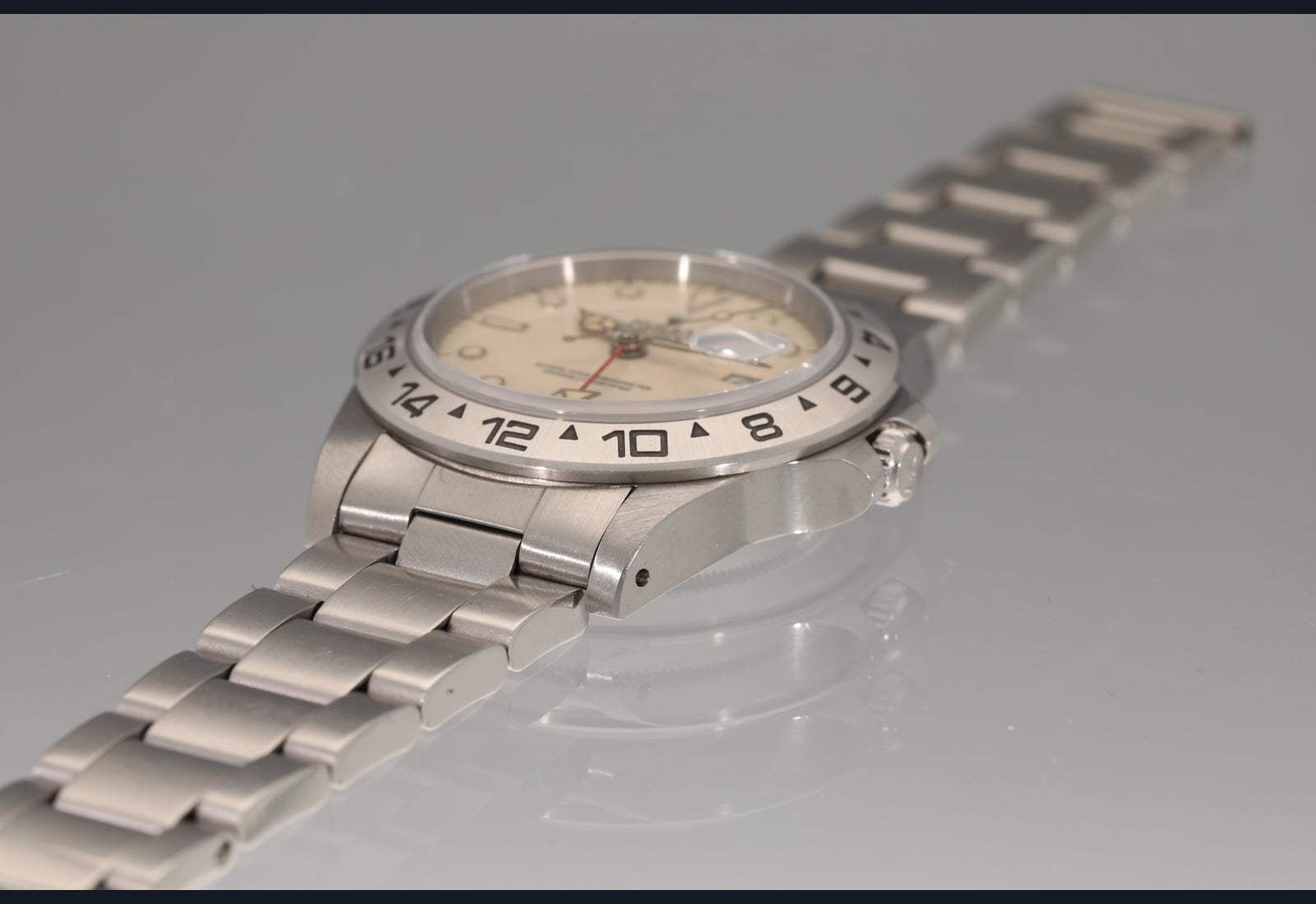 Explorer 16550 Cream Rail Dial With Box and Papers - 1985