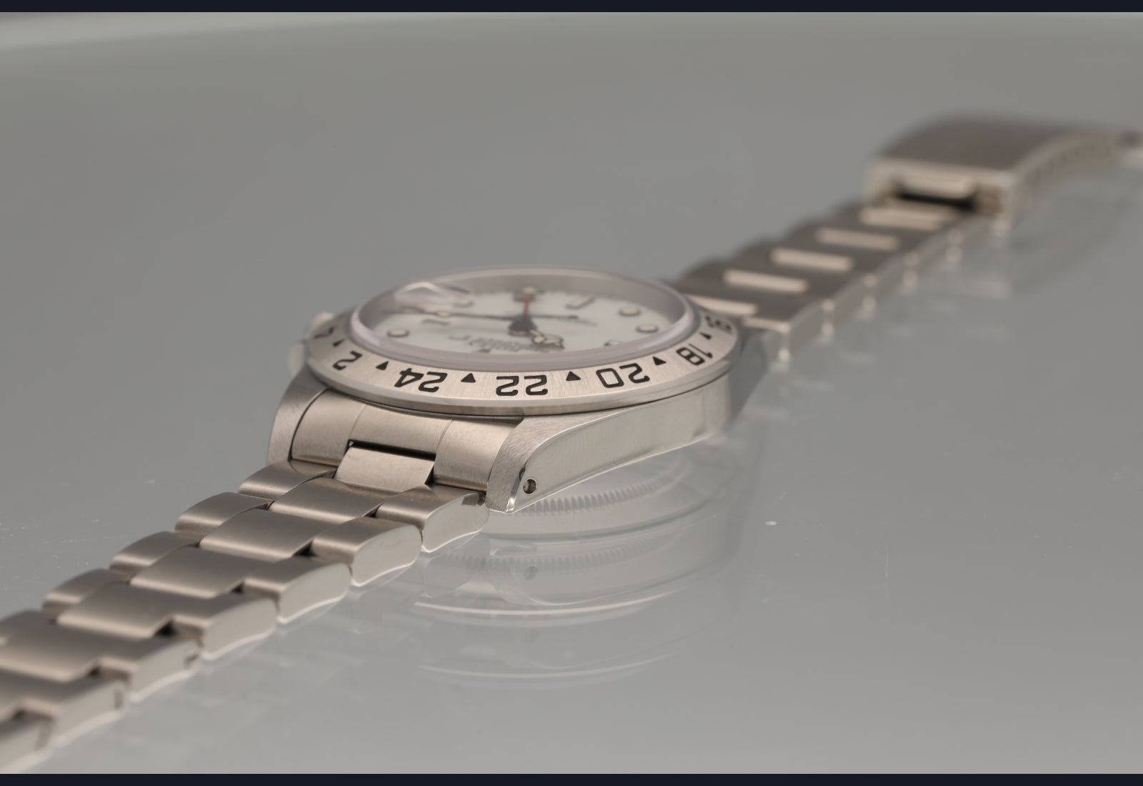 Explorer II 16570 White Porcelain Dial collector set