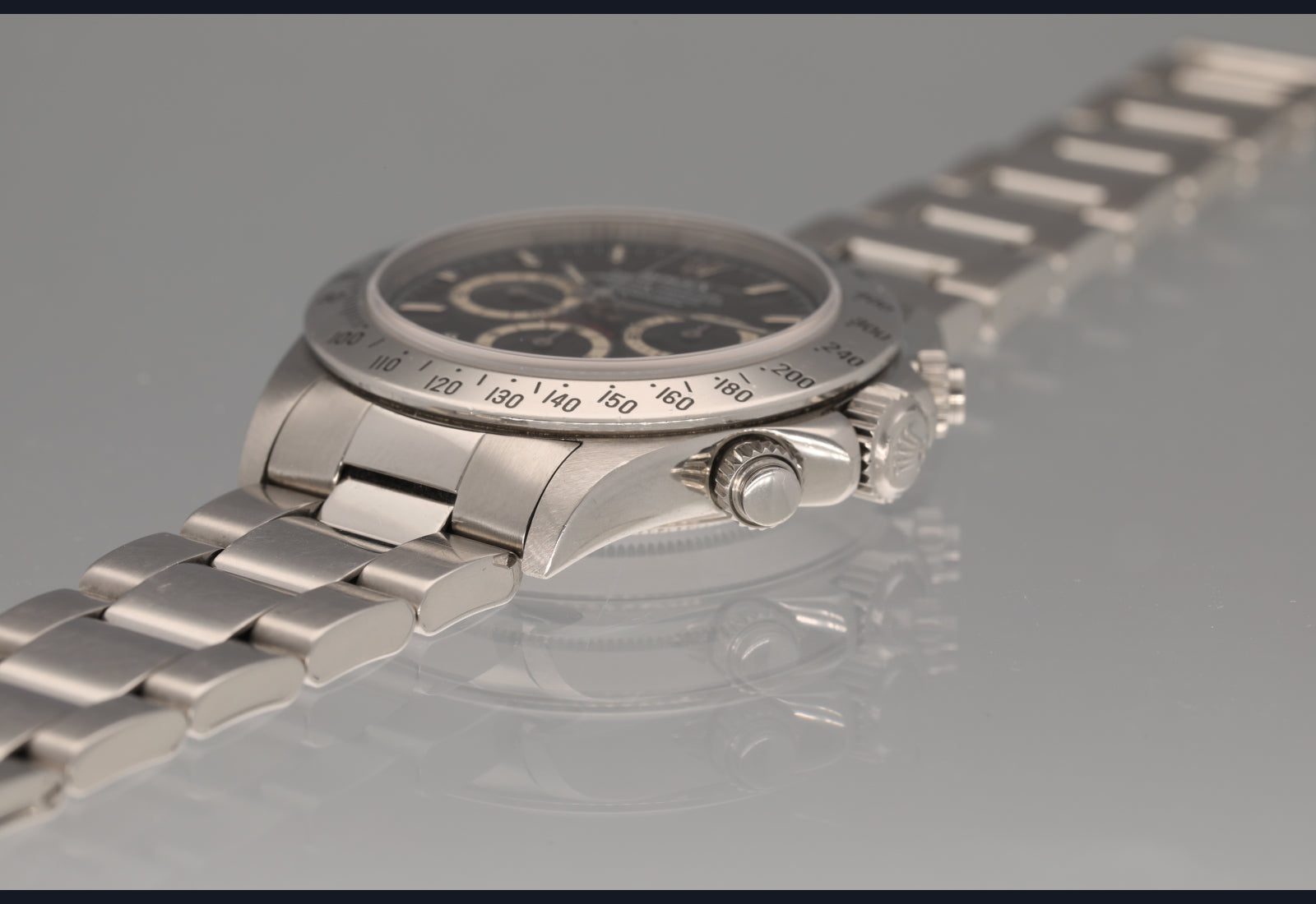 16520 straight 6 with cream subdials from 1998