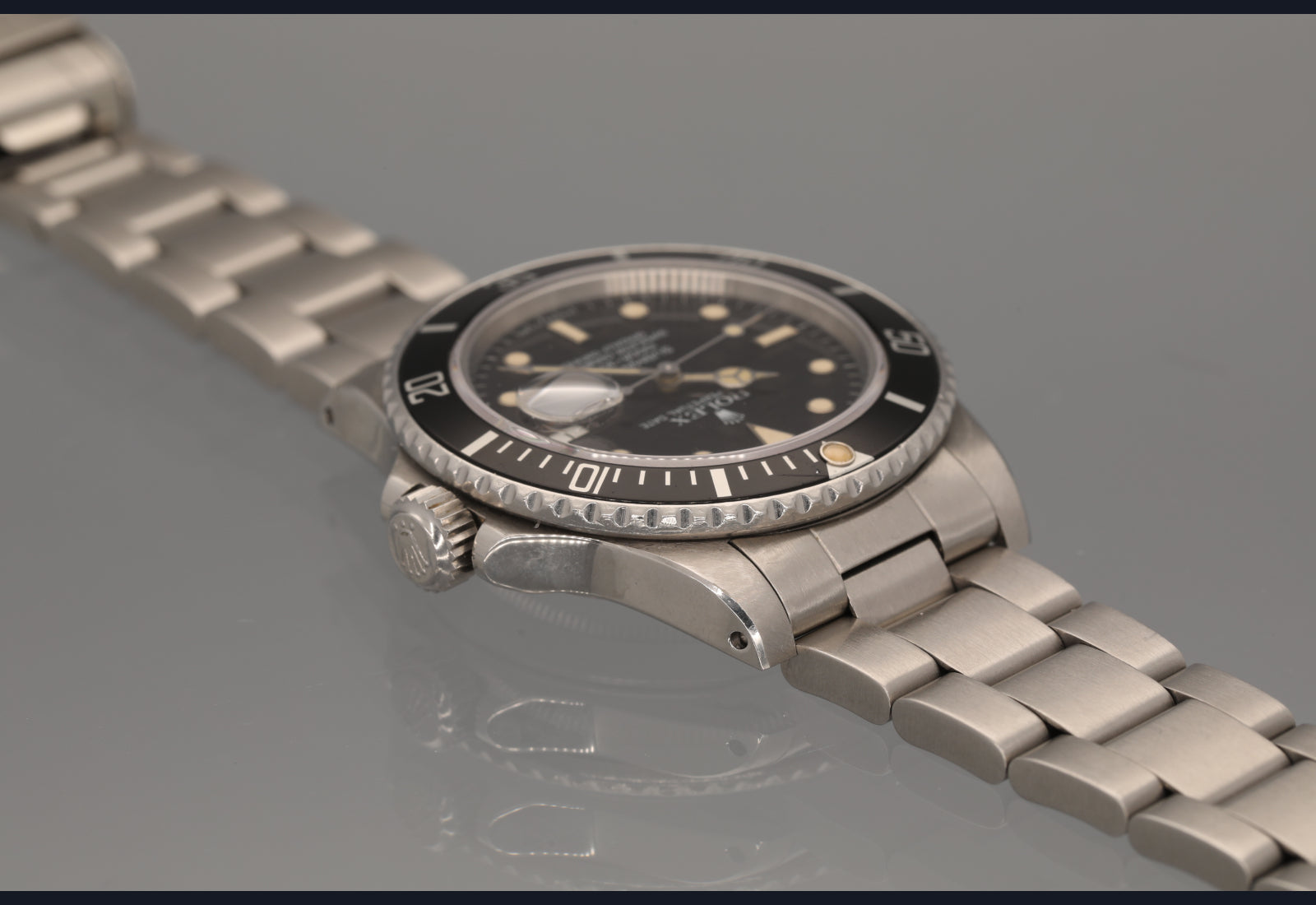 16800 from 1984 slight tropical patina / sharp case