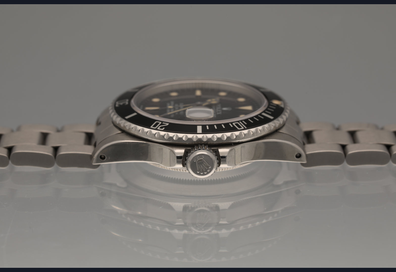 16800 from 1984 slight tropical patina / sharp case