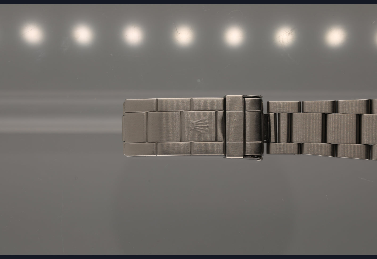 16800 from 1984 slight tropical patina / sharp case