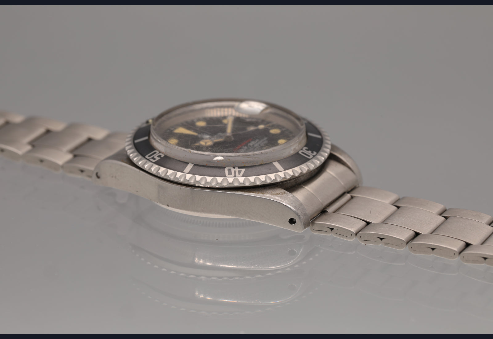 Super Complete and fantastic Red Sub