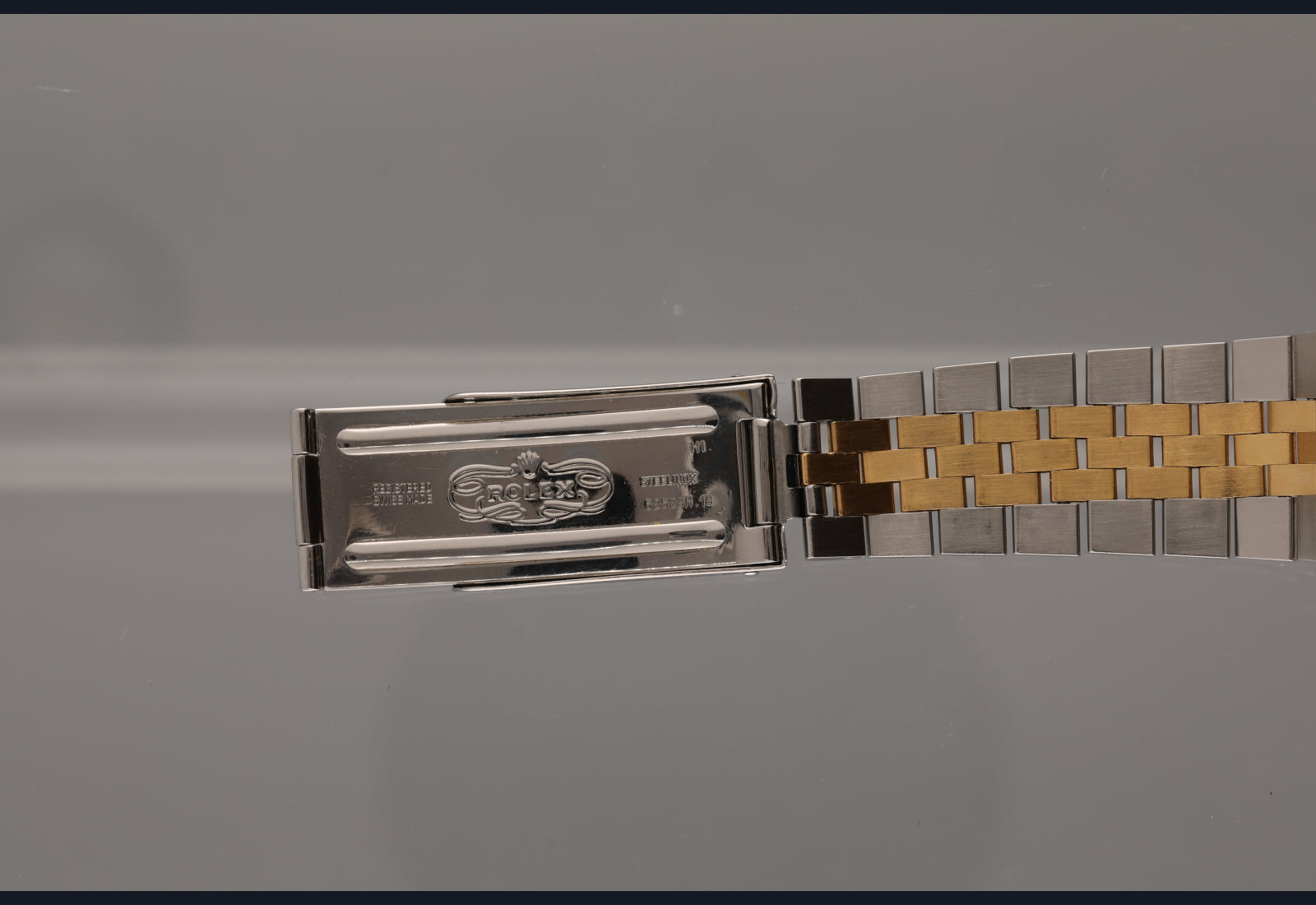 not to be missed - THE tropical-EST ROOTBEER 1979