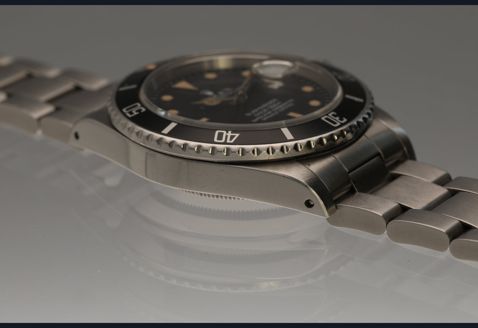 Utterly Vintage 80s Submariner 168000 with a tropical kick and super patina