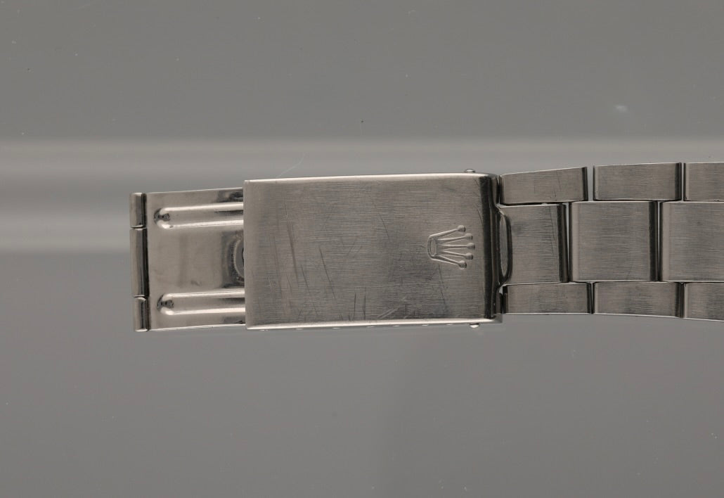 1972 1675 MK1 Fuchsia GMT