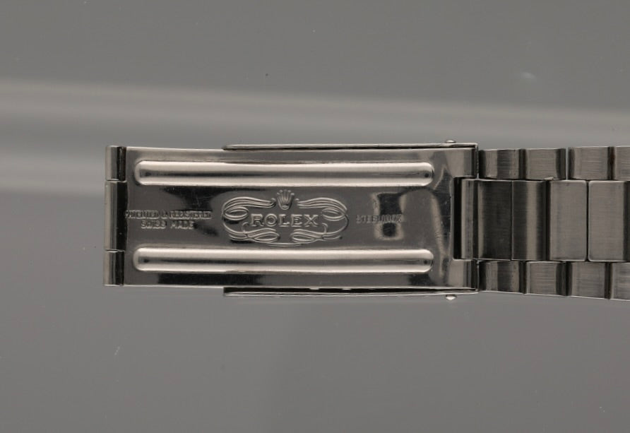 1972 1675 MK1 Fuchsia GMT