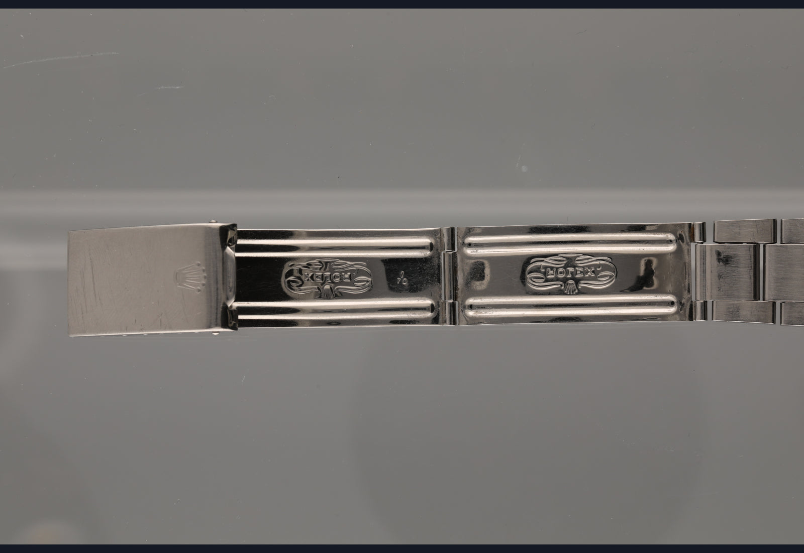 1972 1675 MK1 Fuchsia GMT