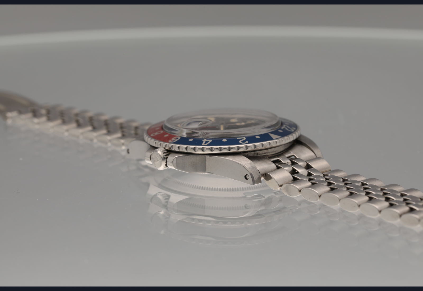 1675 MK2 from 1973 with a stunning insert and crisp case