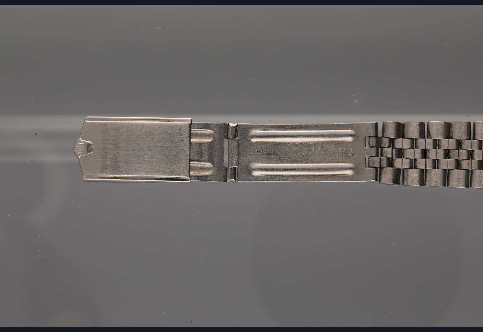 1675 MK2 from 1973 with a stunning insert and crisp case