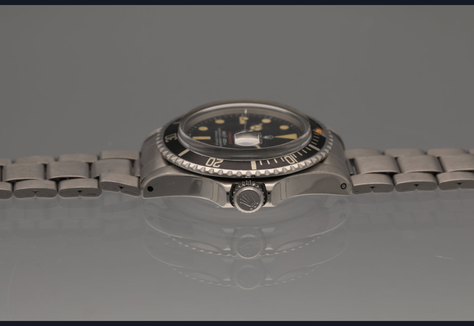 1974 Red Sub MK6 Vivid Patina /. Sharp case