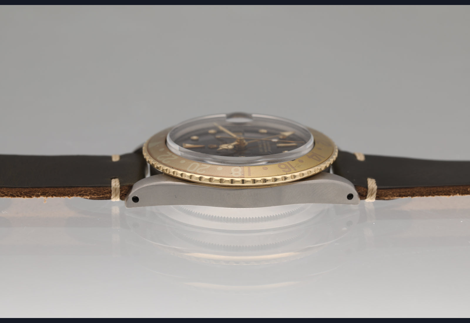 A Uniquely Grey ROOT BEER 1972