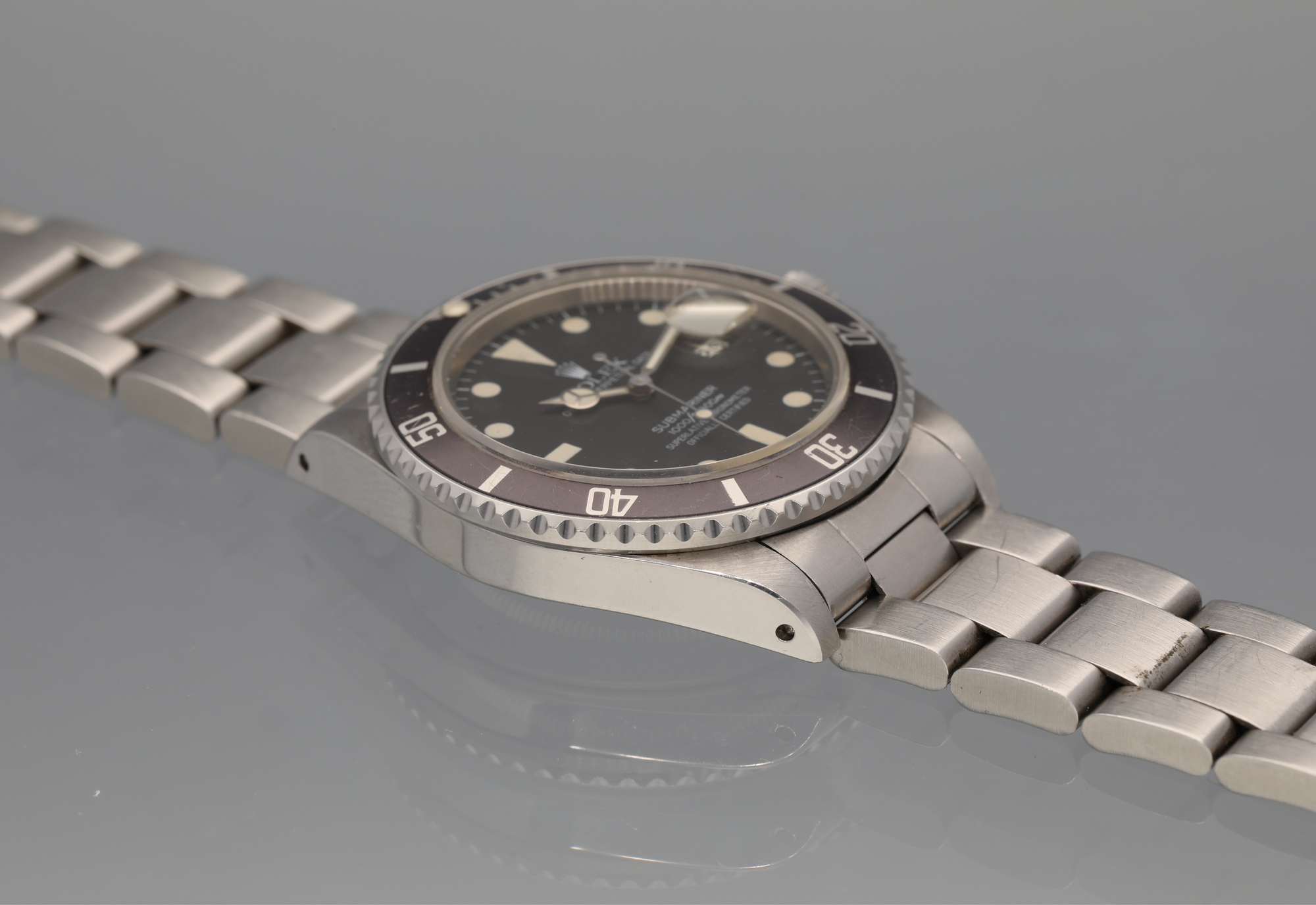 16800 Sub cream lume lavender bezel