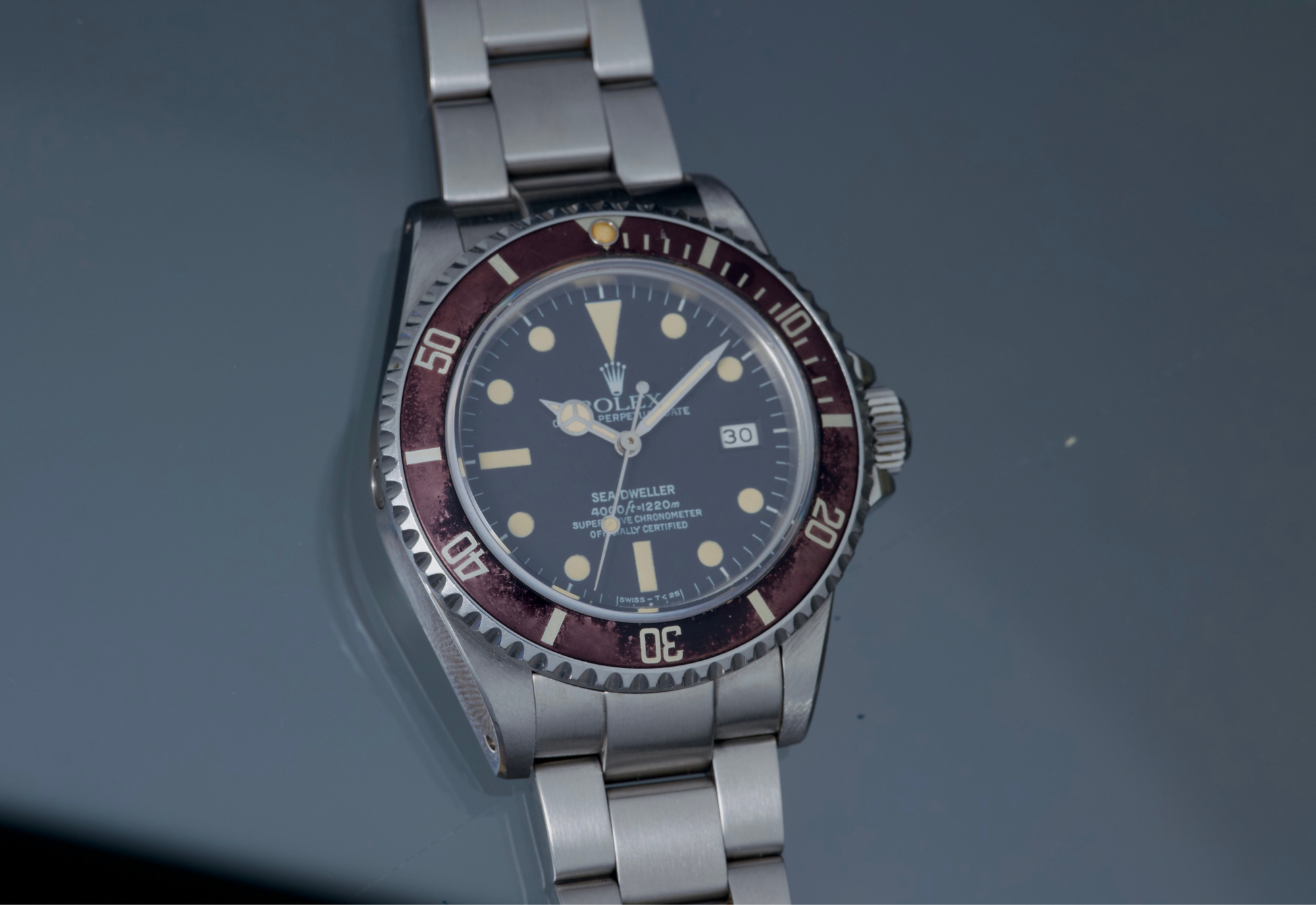 Matte Dial 16660 from the 80s with box and papers - superb !