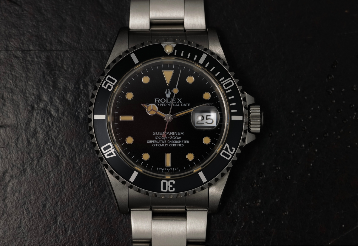 Rolex 16610 Fantastic Dial Submariner from 1990