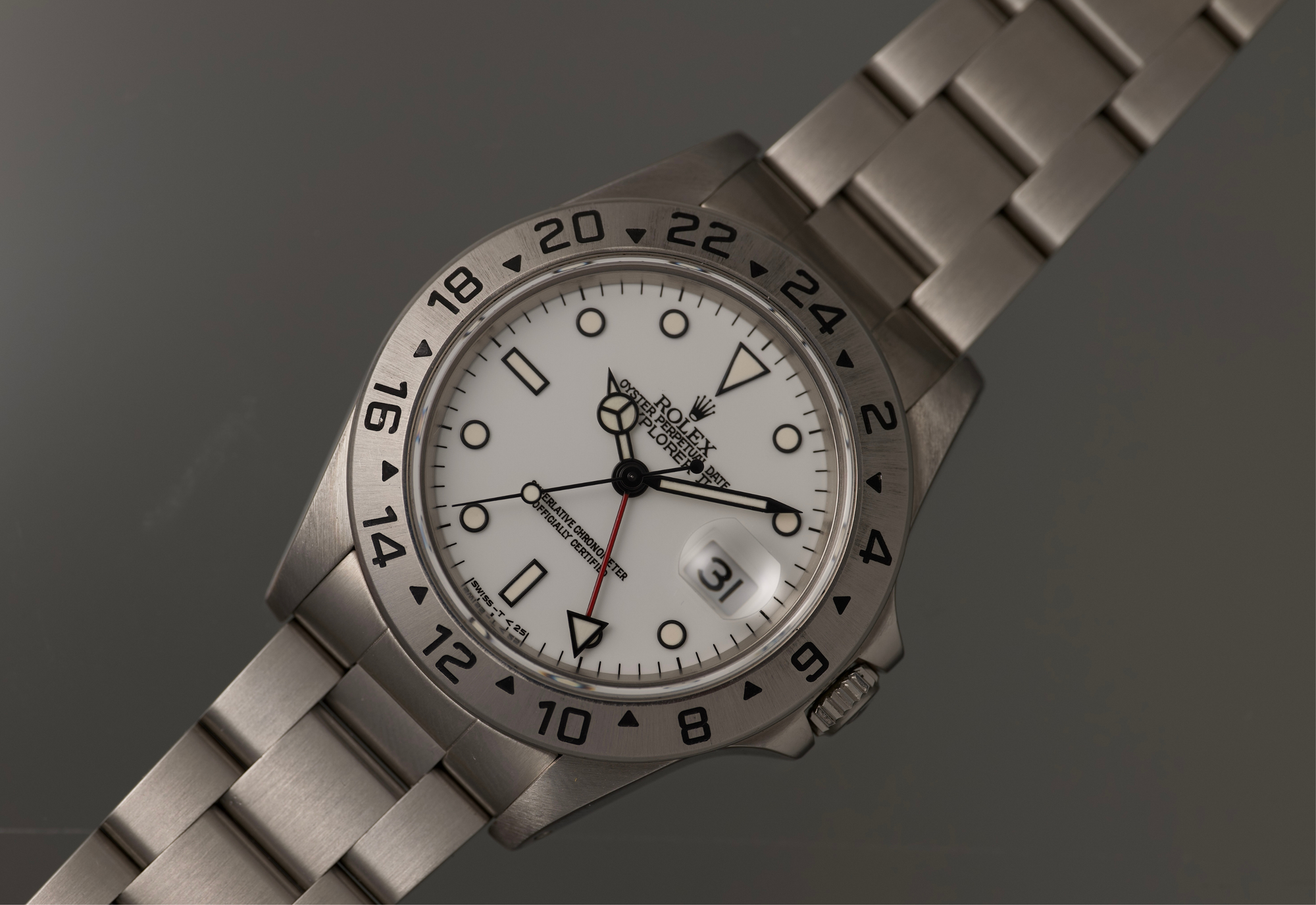 Polar 16570 with light cream patina and a sharp case