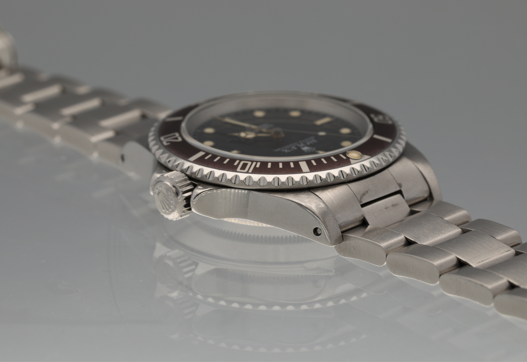 14060 Heavy Cream Patina / Brown Bezel