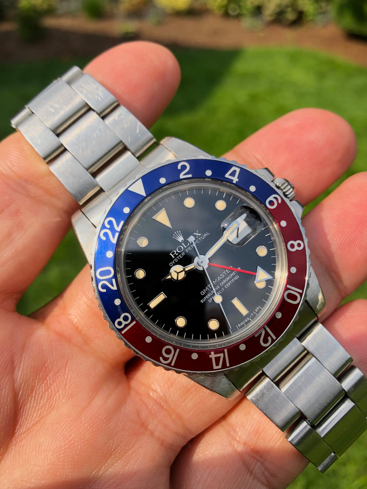 Cult Classic "NO DATE" 16750 glossy