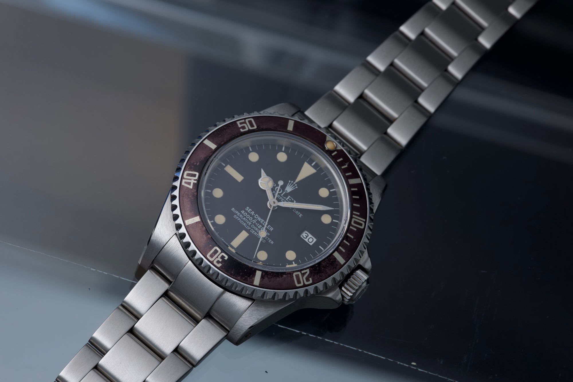 Matte Dial 16660 from the 80s with box and papers - superb !