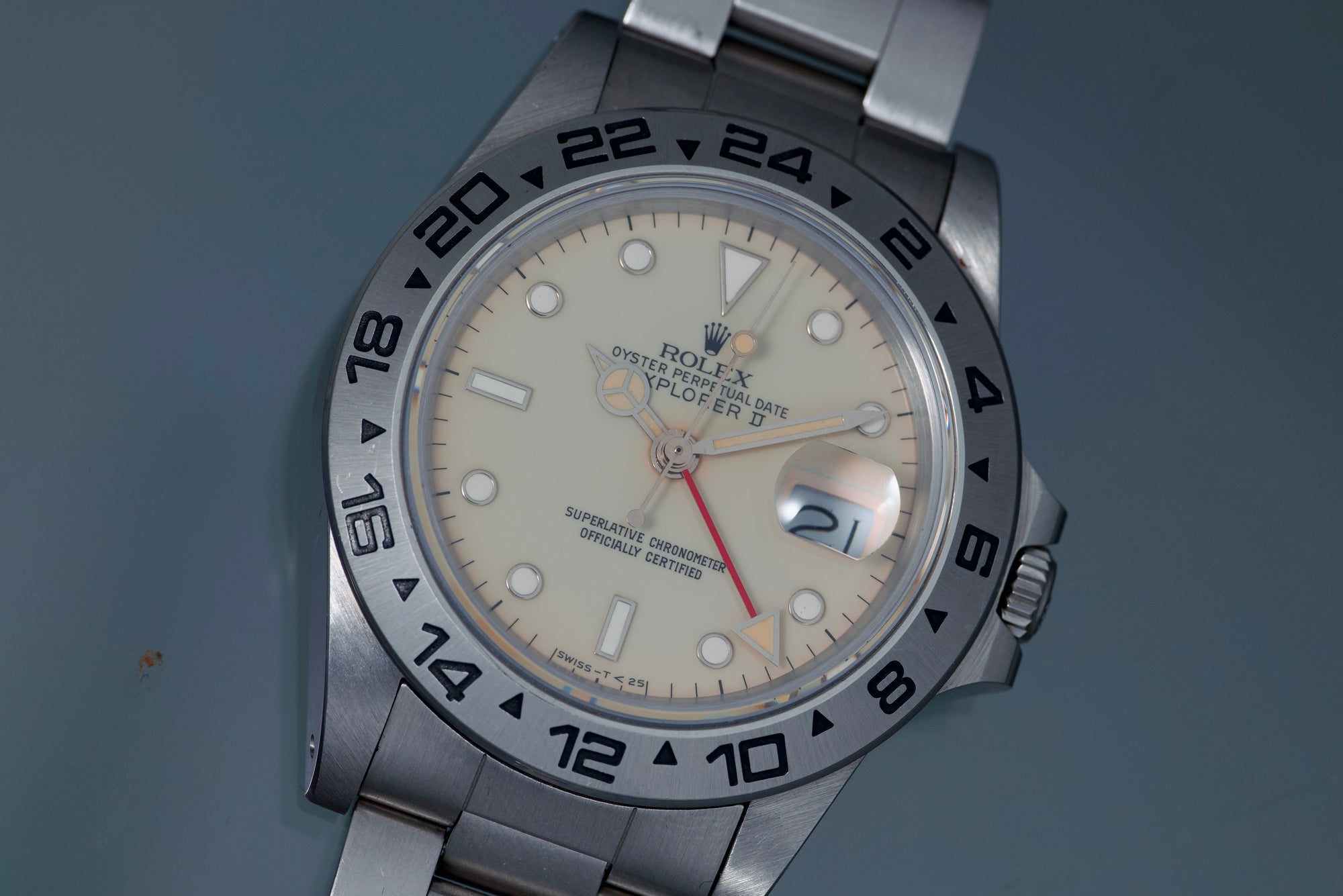 Explorer 16550 Cream Rail Dial With Box and Papers  - 1985