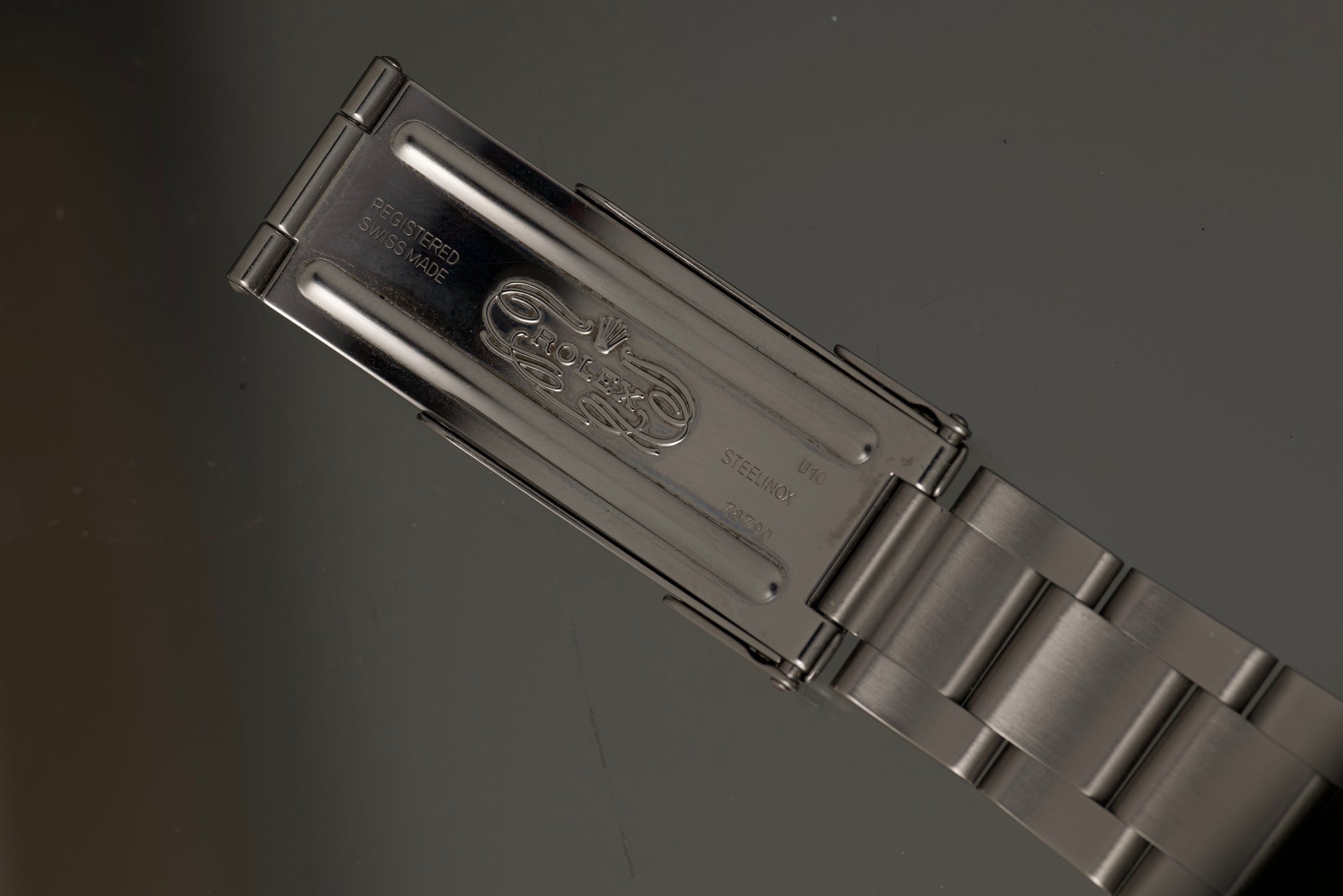 Polar Explorer 16570 from 1997 super sharp case