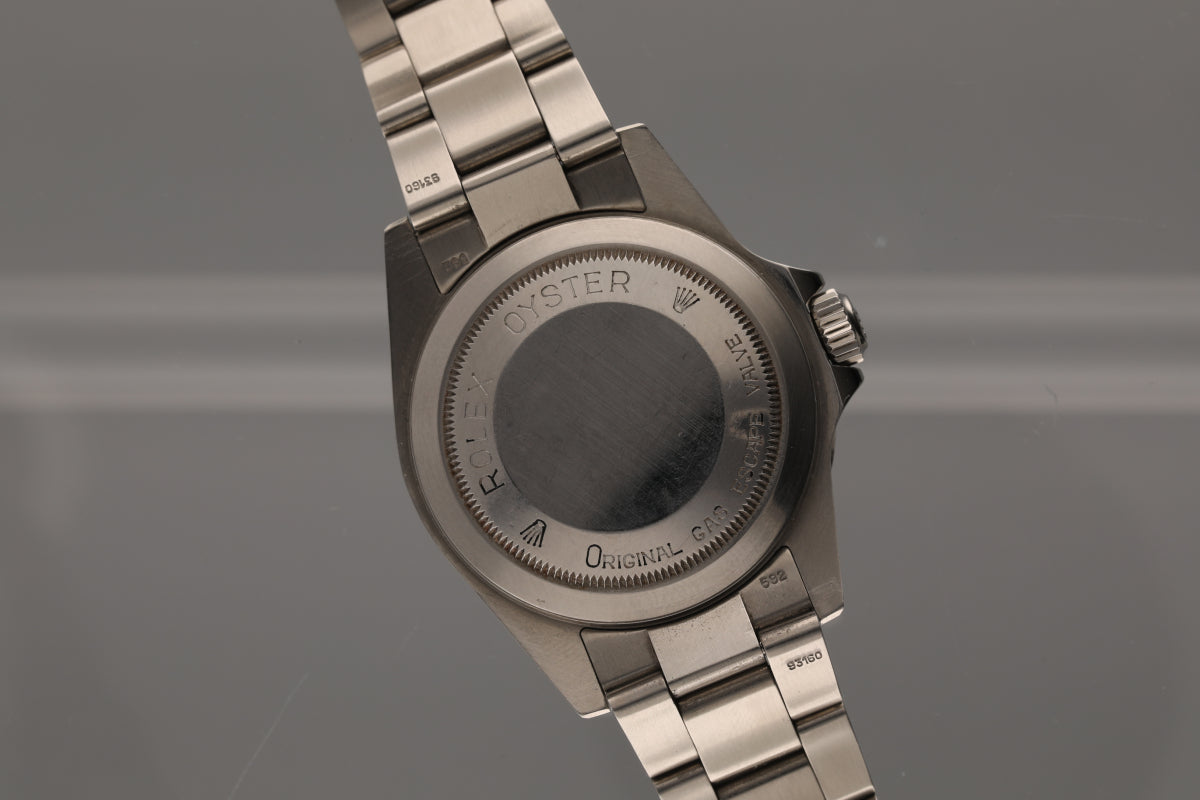 Matte Dial 16660 from the 80s with box and papers - superb !