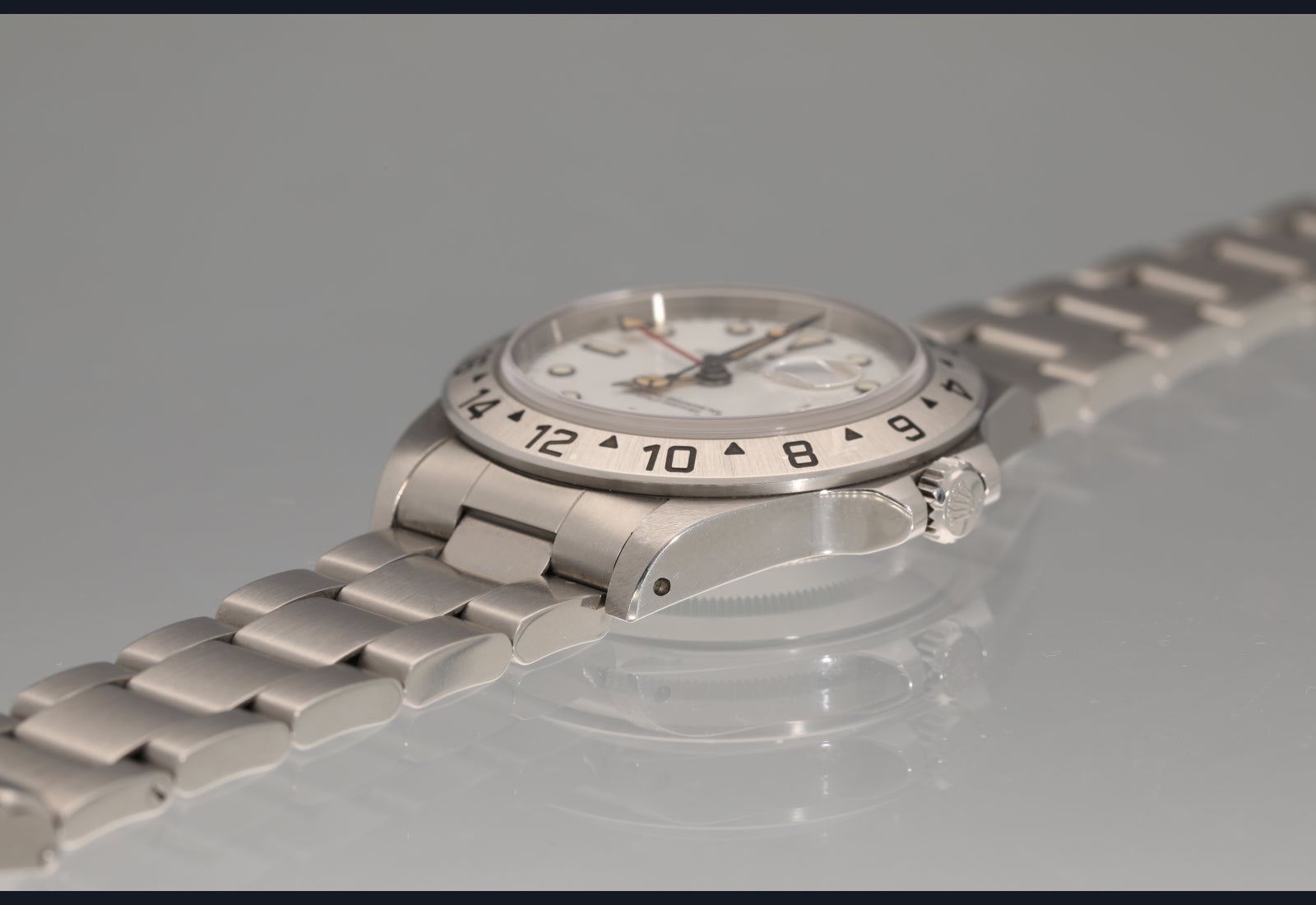 Polar Explorer 16570 from 1997 super sharp case