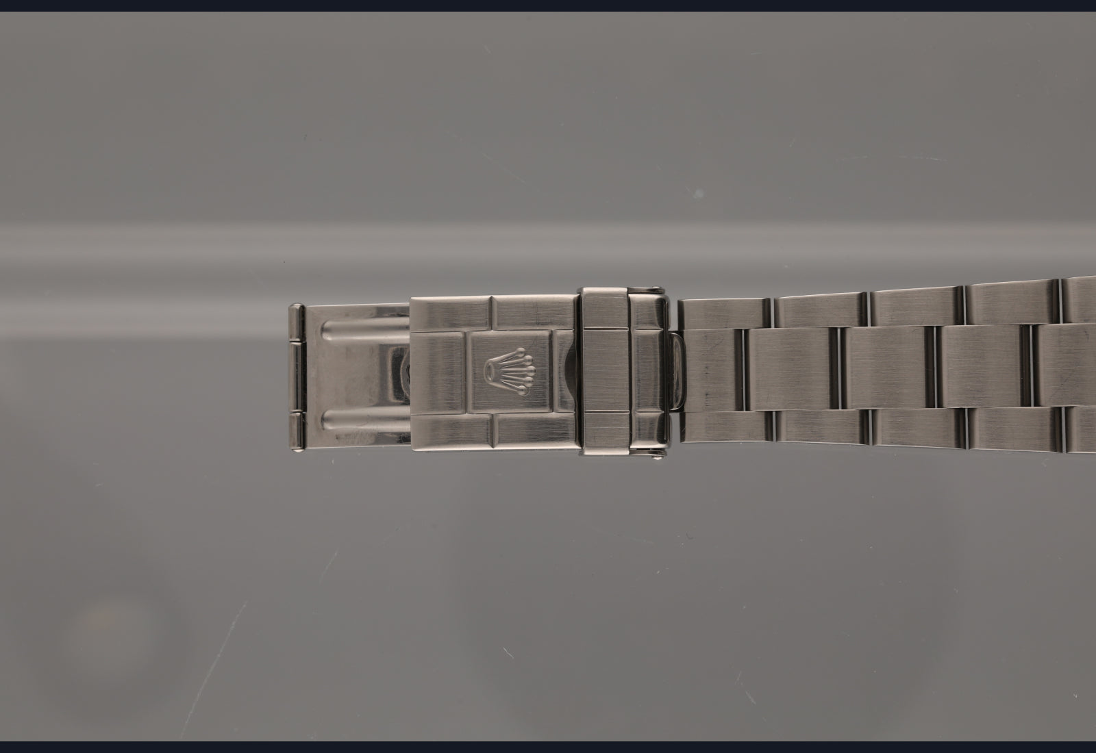 Polar Explorer 16570 from 1997 super sharp case