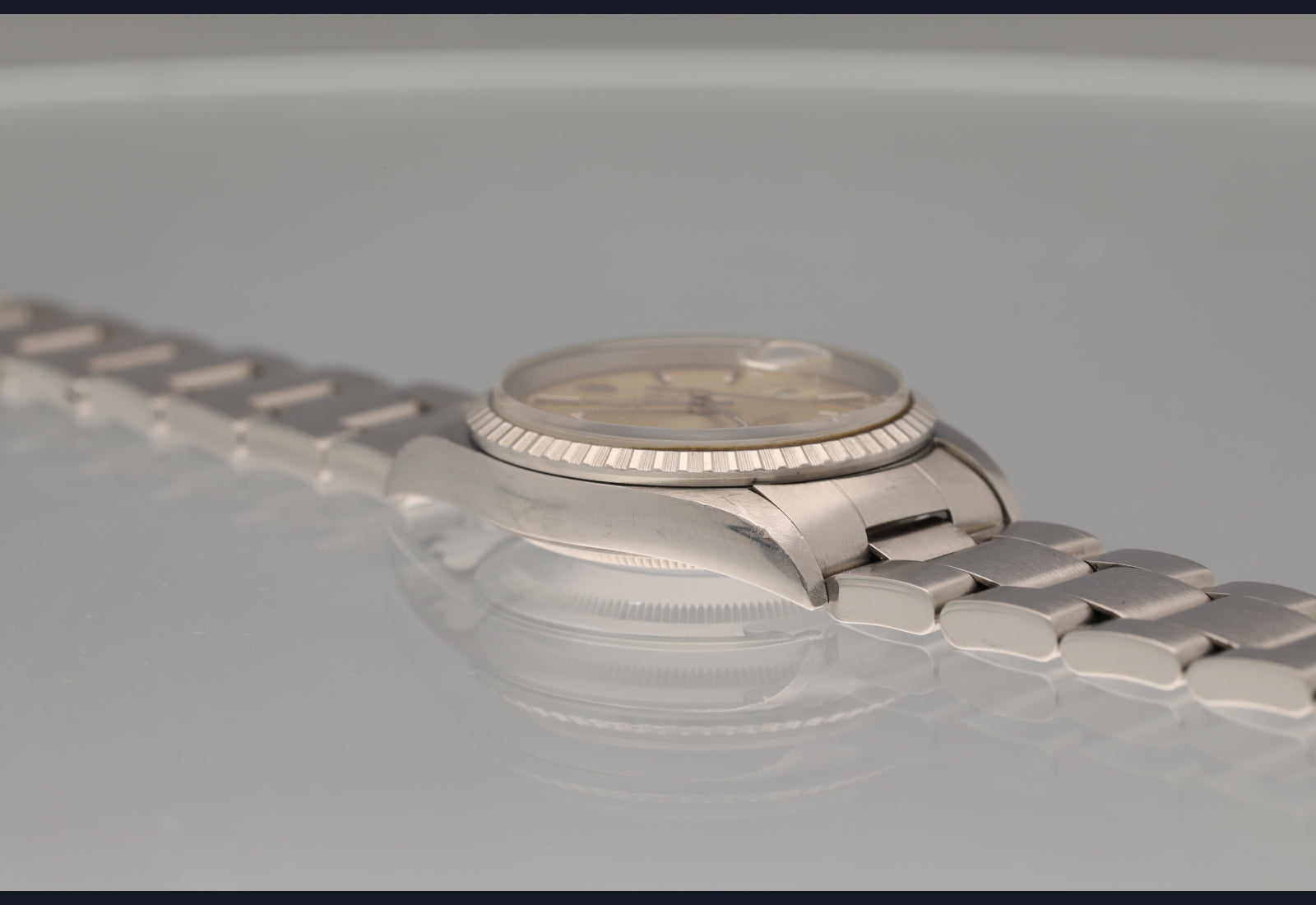 Rolex Datejust 16220 Tropical Cream Tapestry Dial complete set.