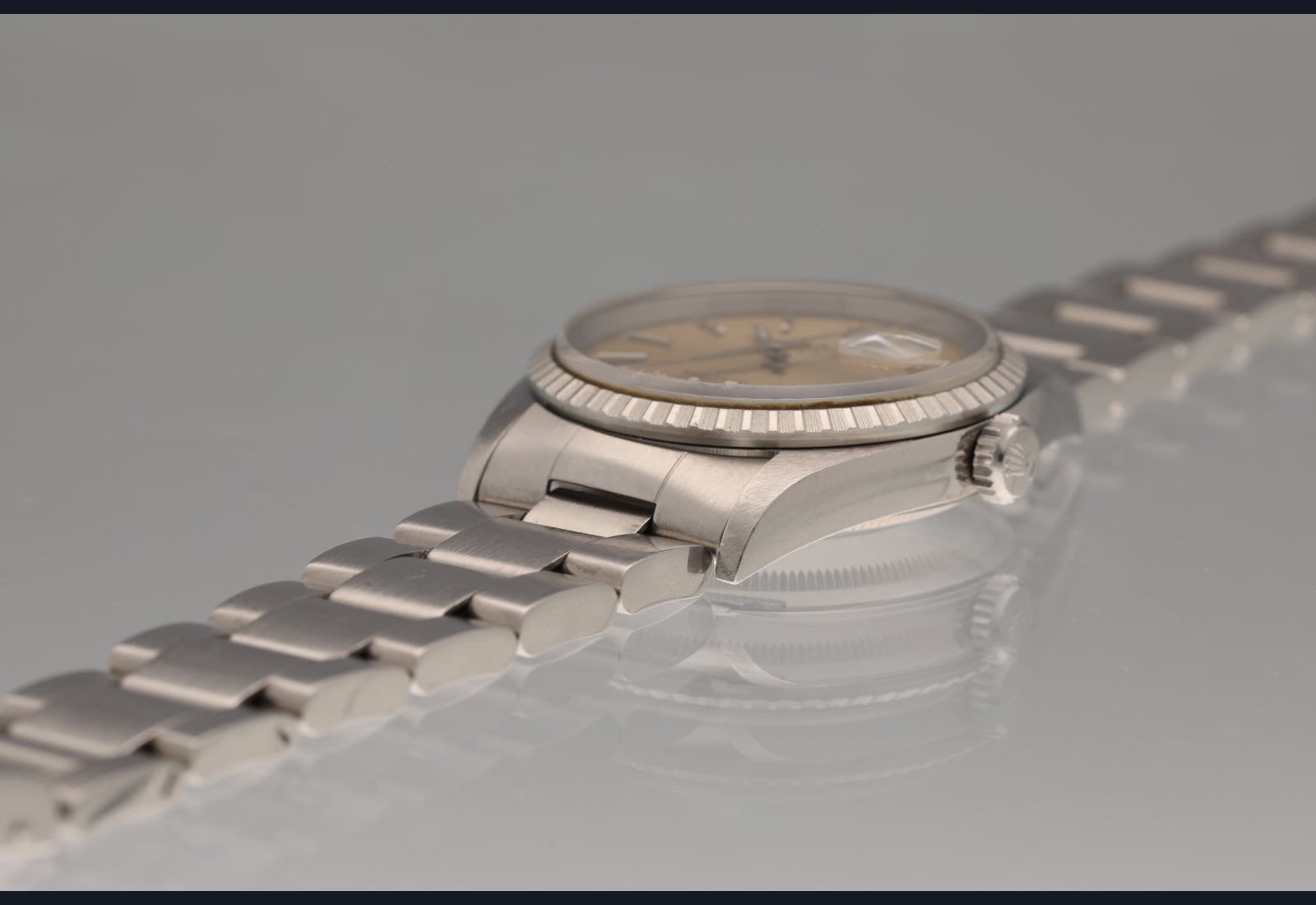 Rolex Datejust 16220 Tropical Cream Tapestry Dial complete set.