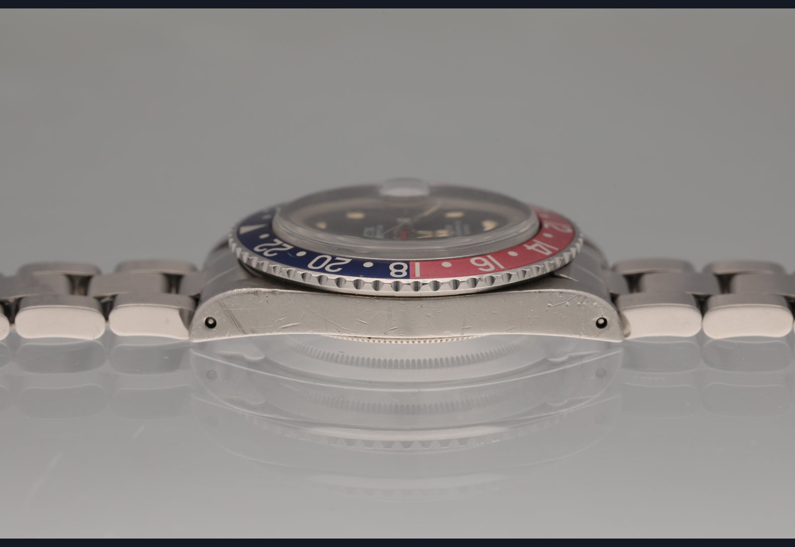 1982 16750 Matte Dial with vivid insert and nice patina