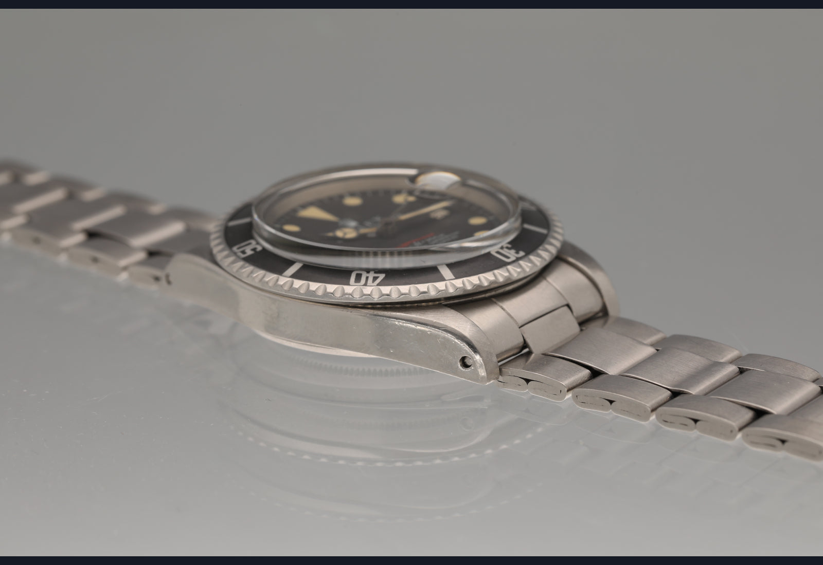 1972 Amazing Red Sub with box and papers