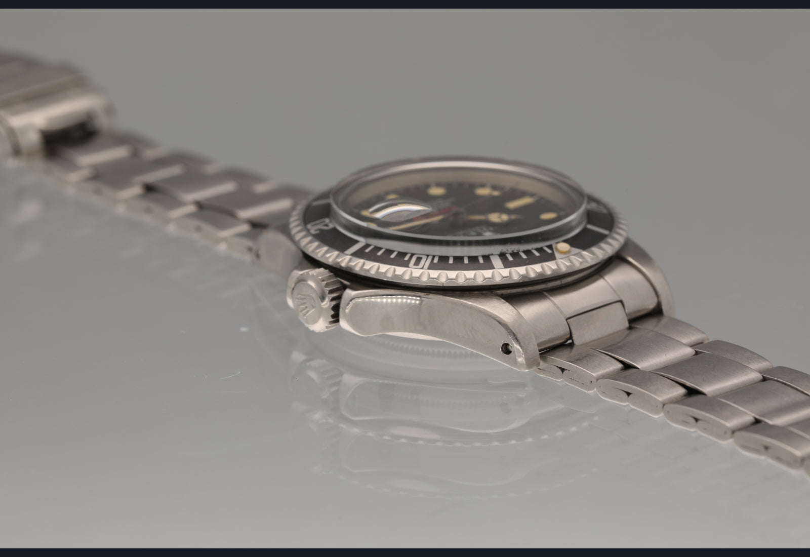 1972 Amazing Red Sub with box and papers
