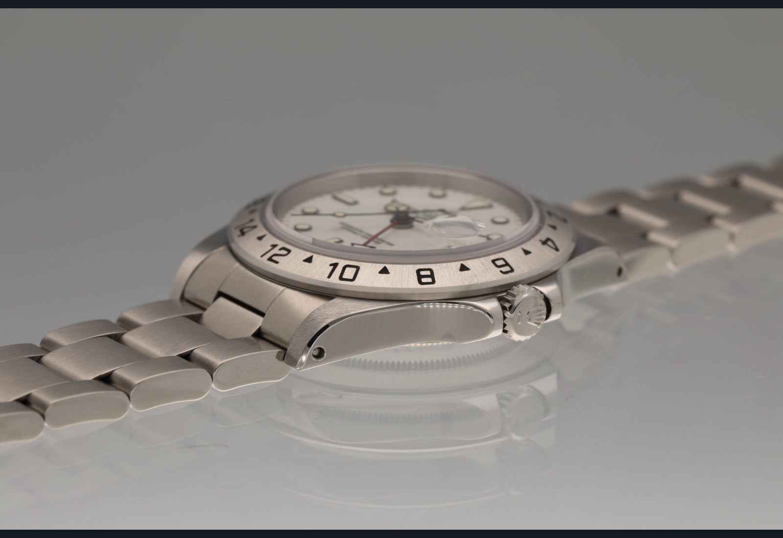 Explorer II 16570 White Porcelain Dial collector set