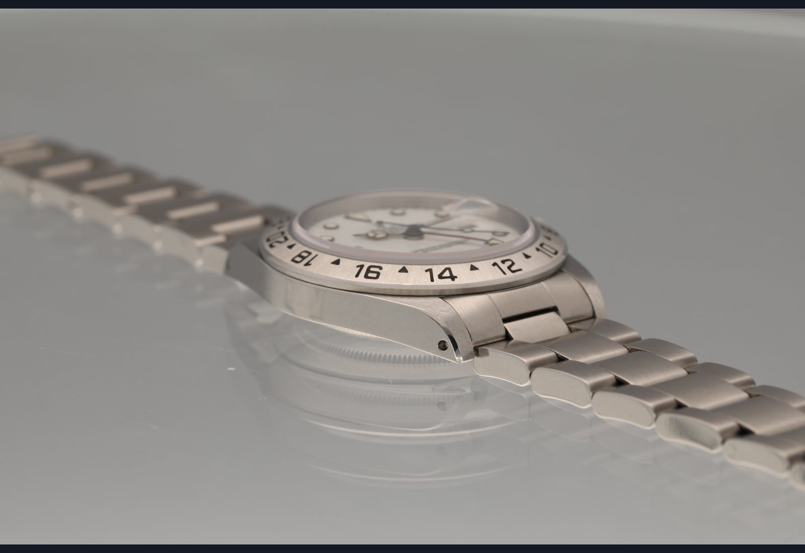 Explorer II 16570 White Porcelain Dial collector set