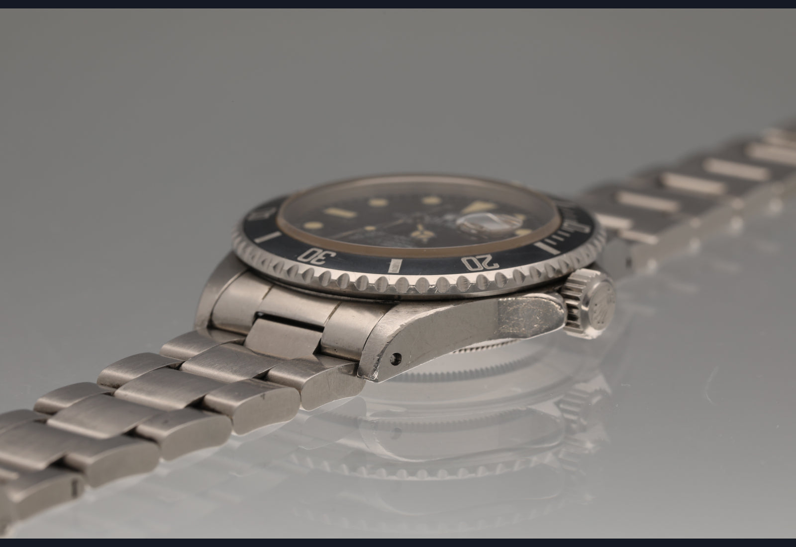 16800 Cream Dial and Blue Bezel