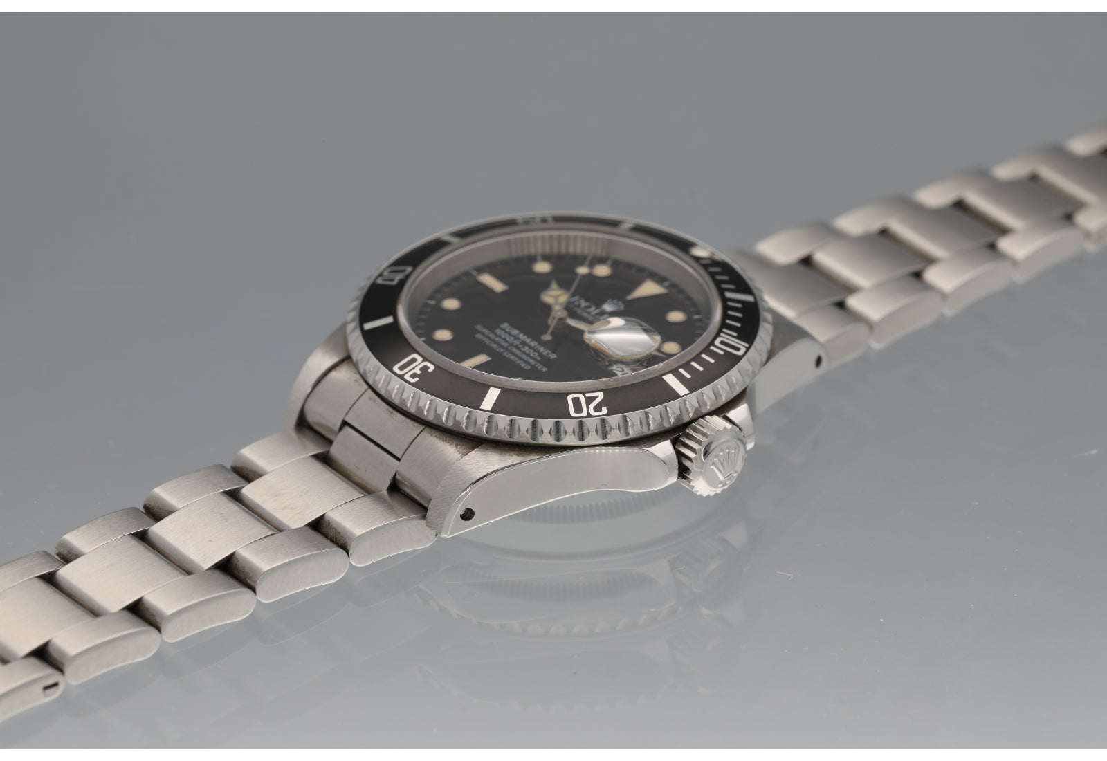 Rolex 16610 Submariner date 1995 Box and Papers amazing shape