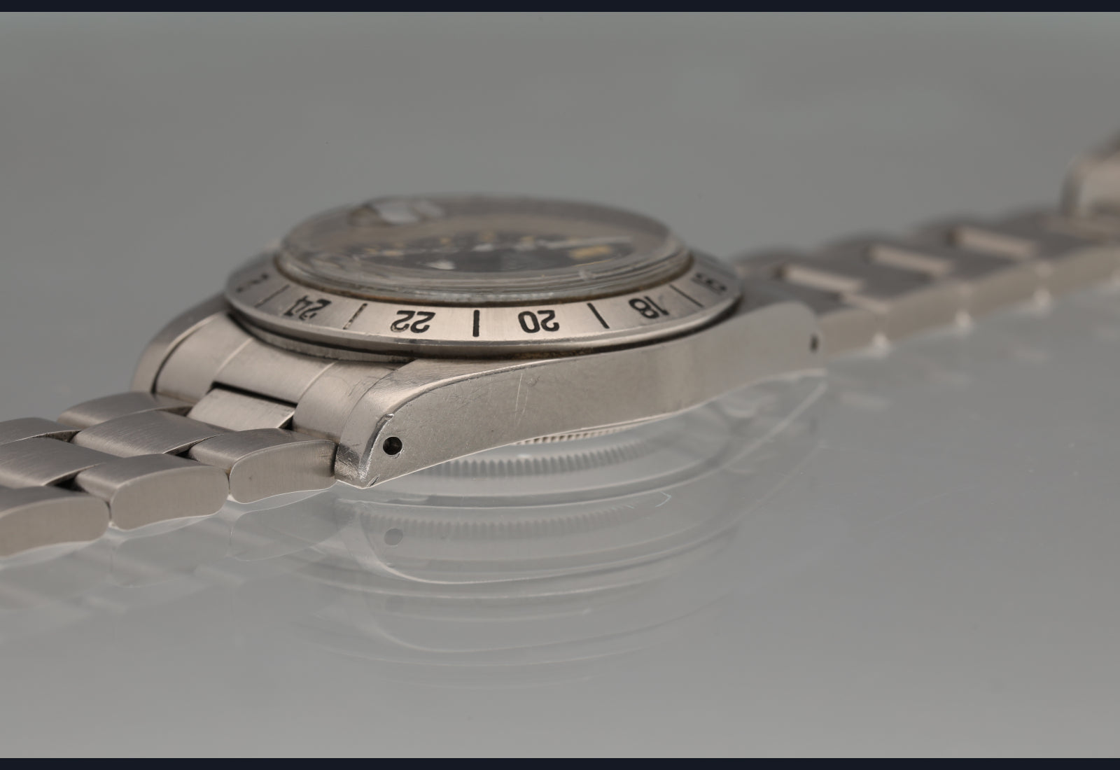 Tiffany Orange Hand - Superb Condition